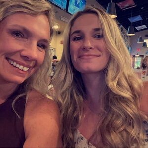 Meet your Posher, Carlie